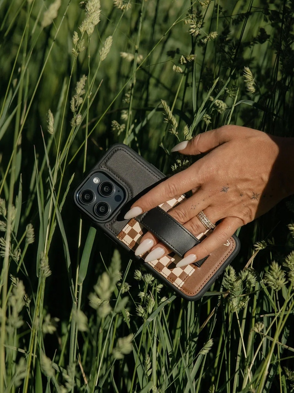 🤎darlin•by:chelsea deboer•WALLI CASES•iphone 16 pro max case🤎 - Picture 2 of 16